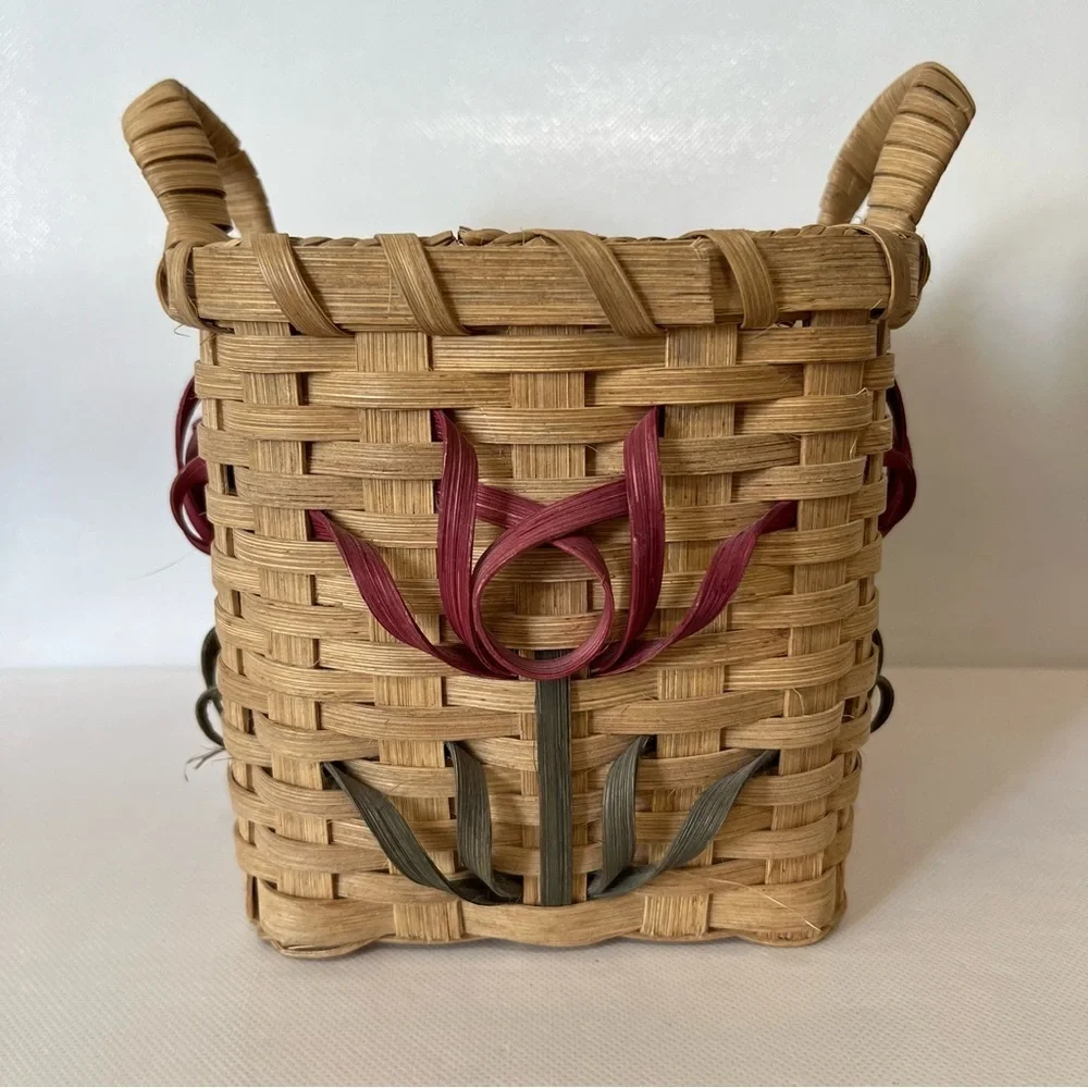 Cute Vintage Curl Splint Basket Red Flower